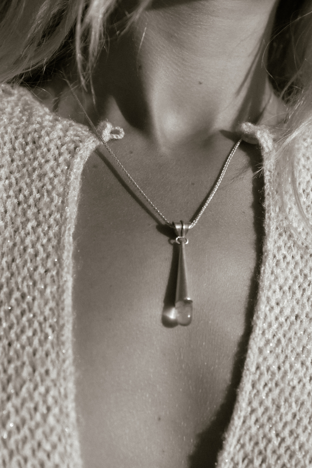 Une Goutte Necklace