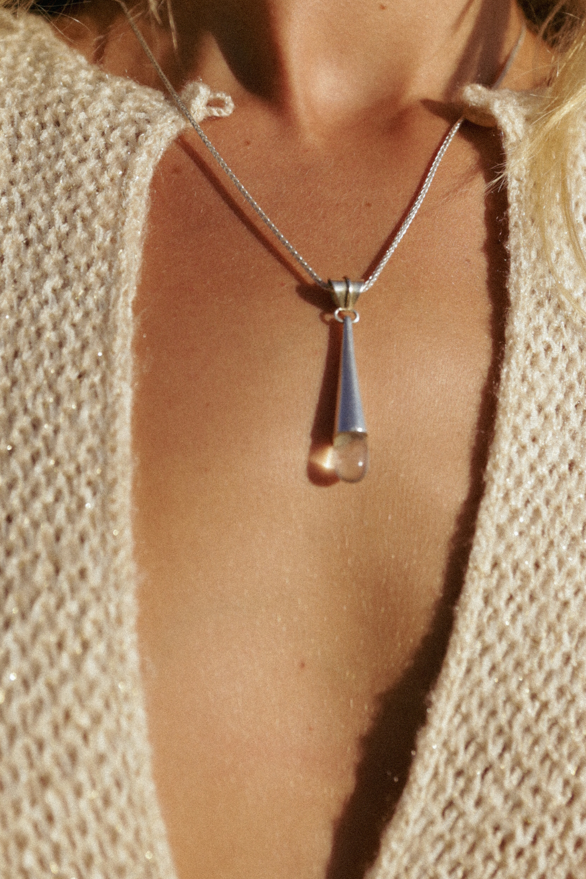 Une Goutte Necklace