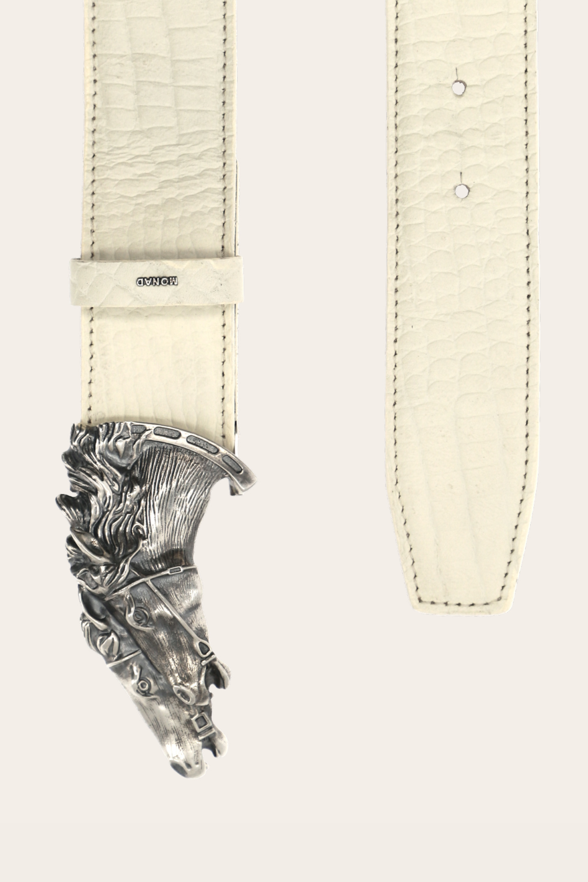 Equo in Dusty Bone